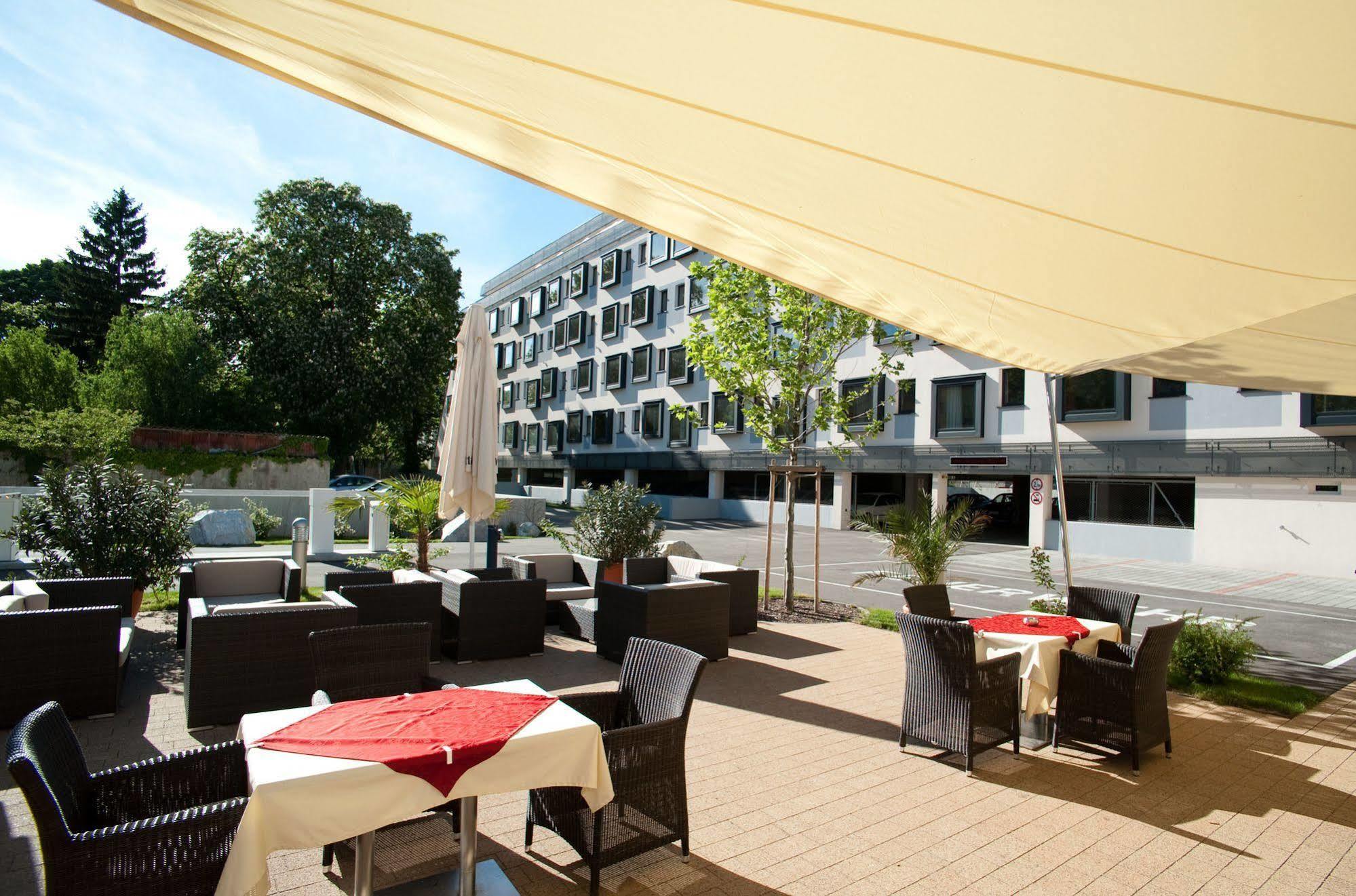 Cityhotel D&C St.Poelten Sankt Poelten Exterior photo